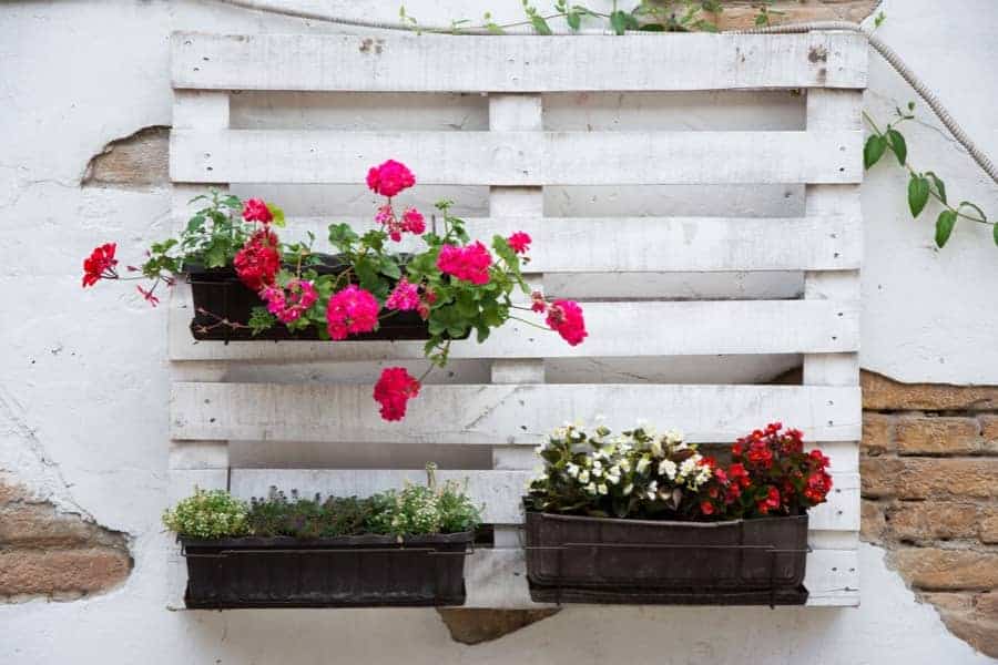 how to treat pallets for garden use 